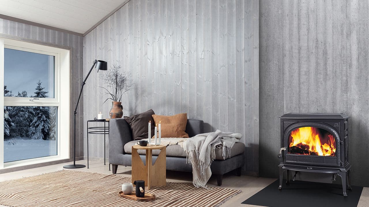 Støpejernsovn er en fin peis i hytte.