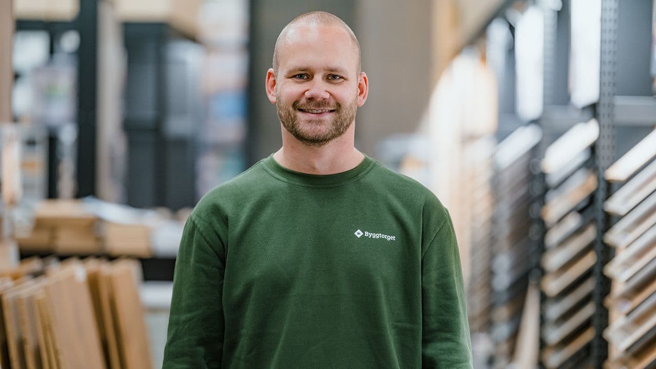 Byggtorget-ansatt i byggevarehus.
